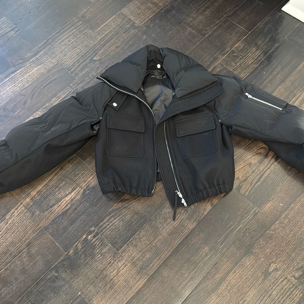 helmut lang jacket with removable sleeves. worn 2x